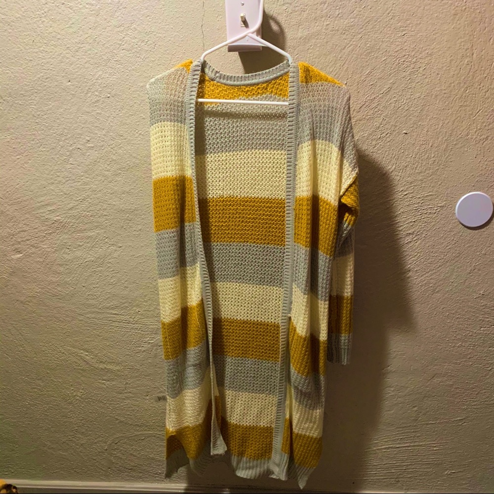 Super cute cardigan!